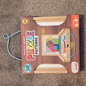 Magnetic Puzzle Patterns Travel Box